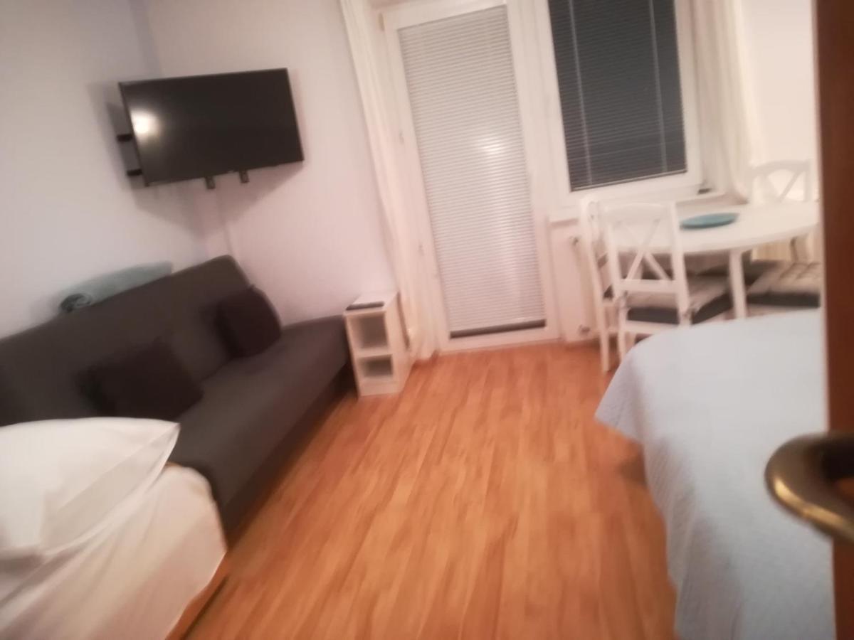 Pokoje Goscinne Jutrzenka Swarzewo Bagian luar foto