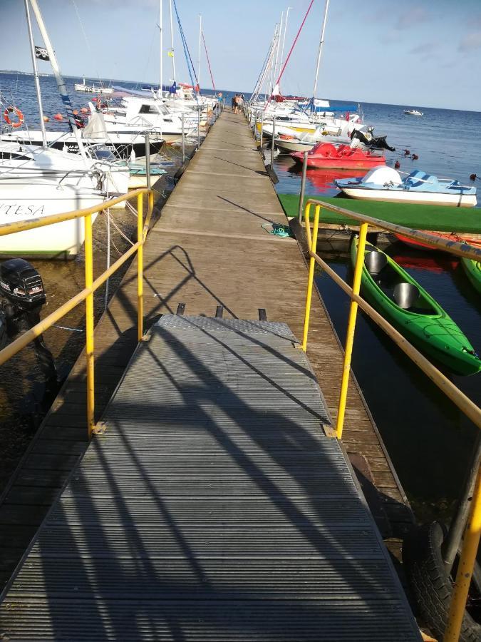 Pokoje Goscinne Jutrzenka Swarzewo Bagian luar foto