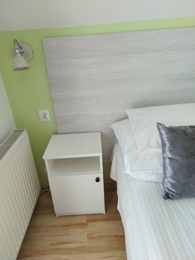 Pokoje Goscinne Jutrzenka Swarzewo Bagian luar foto
