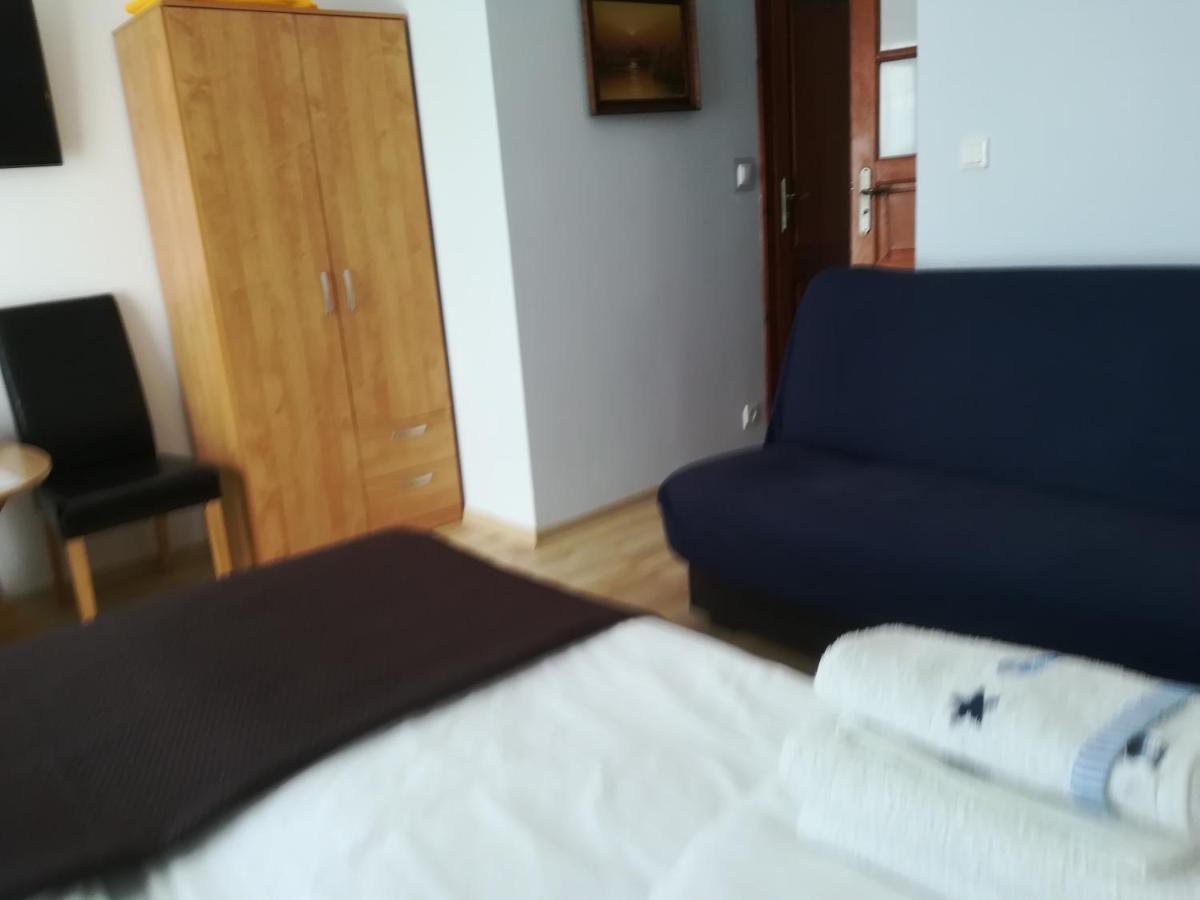Pokoje Goscinne Jutrzenka Swarzewo Bagian luar foto